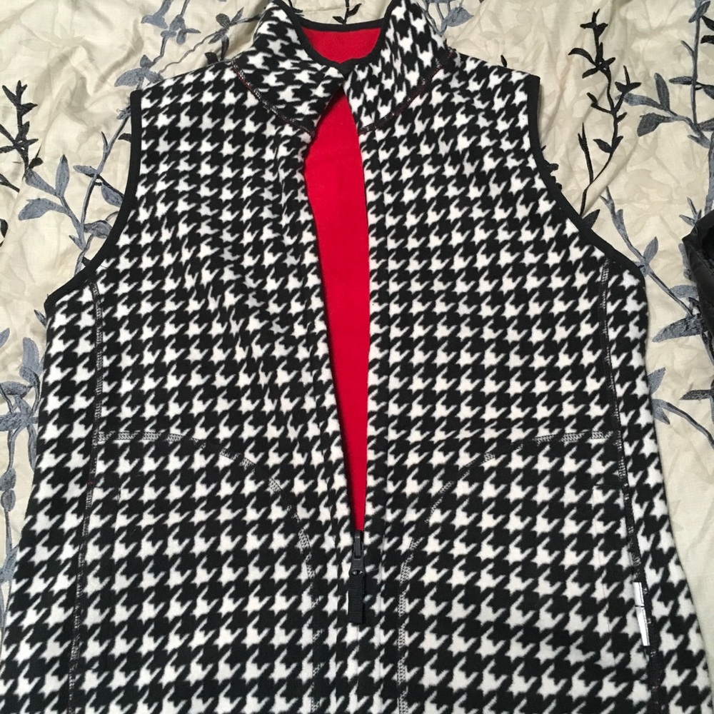 Women’s Reversible Vest